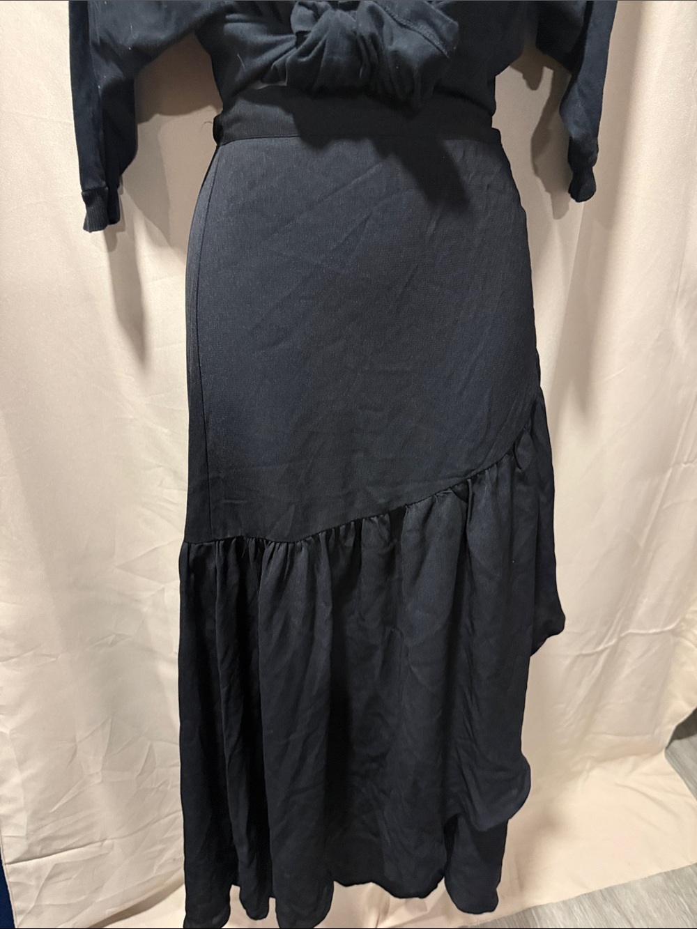 Women’s Black Ruffle-Hem Maxi Skirt